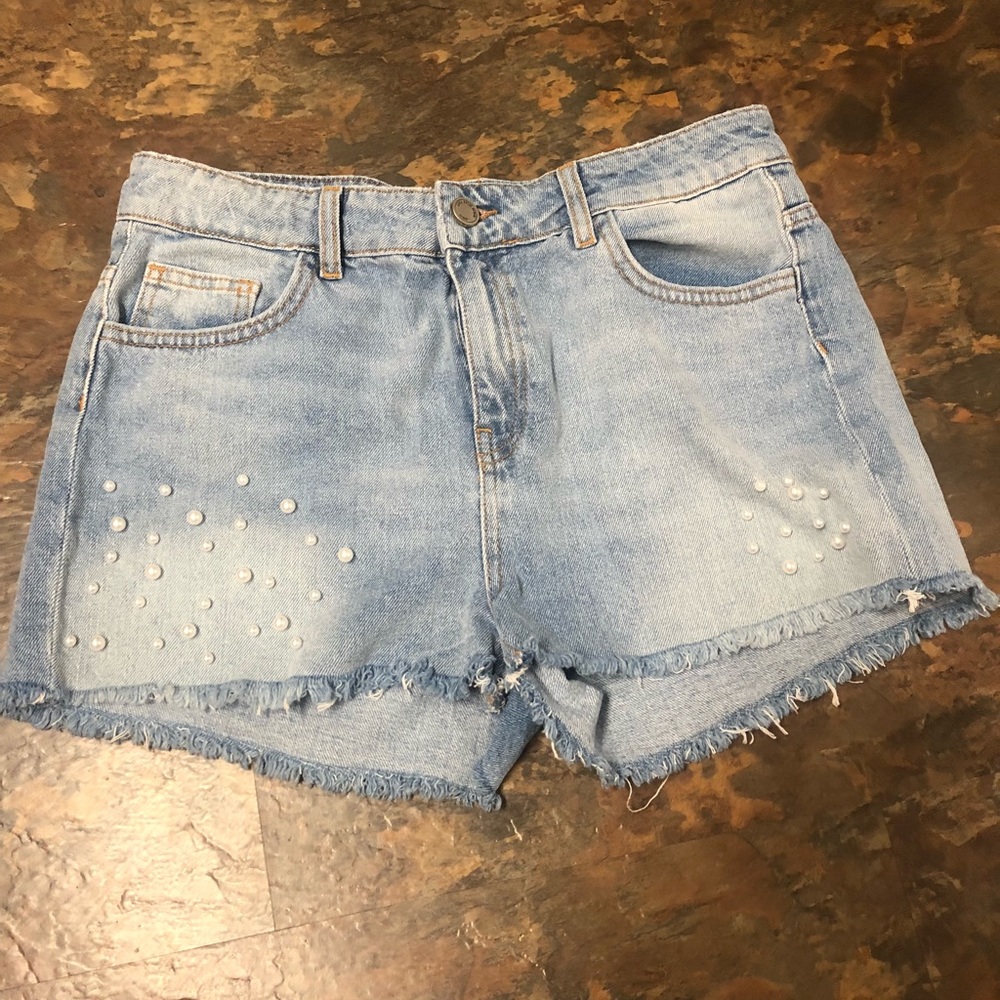 Pearl detail denim shorts